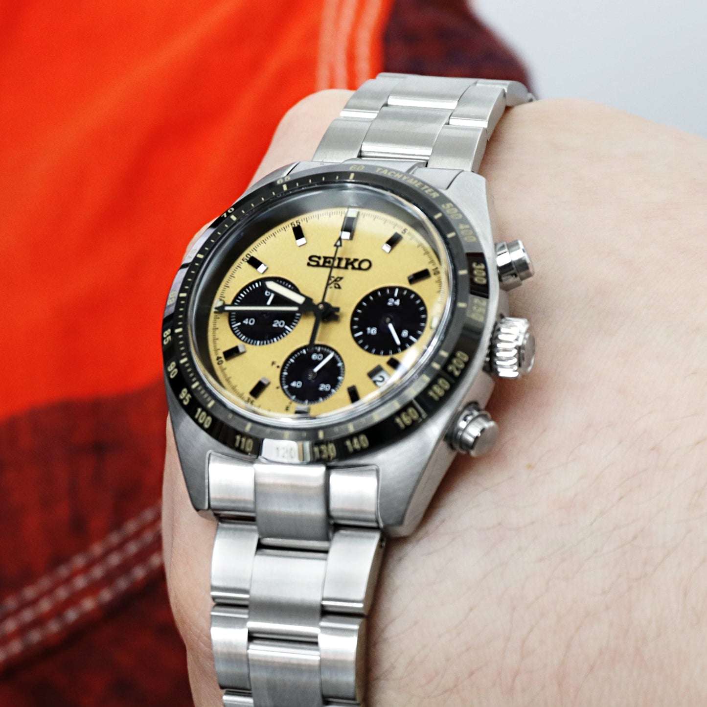 Seiko Speedtimer Panda chronograph SSC817 Gold Dial Seitona 